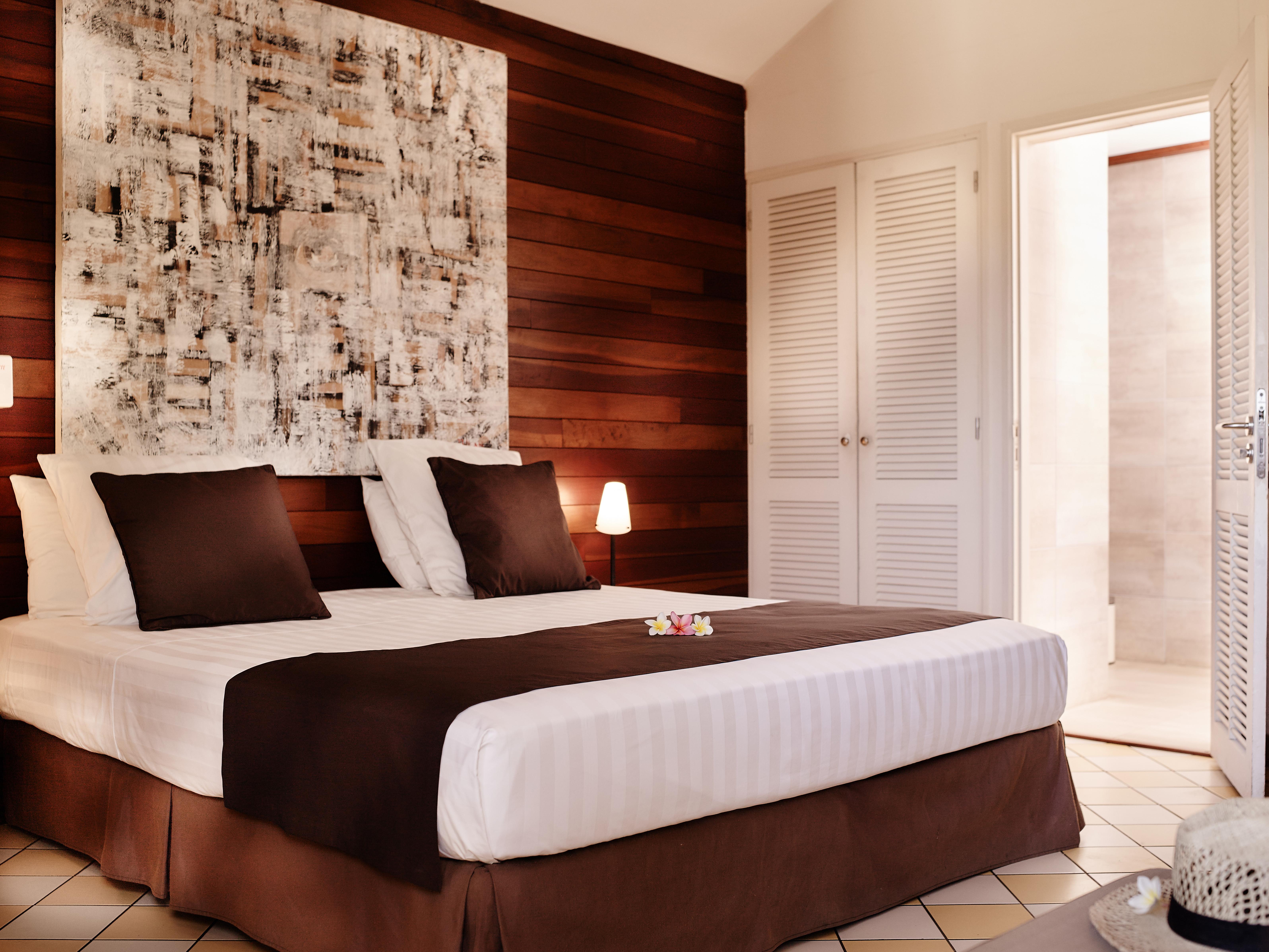 Iloha Seaview Hotel Сен-Лу Екстериор снимка