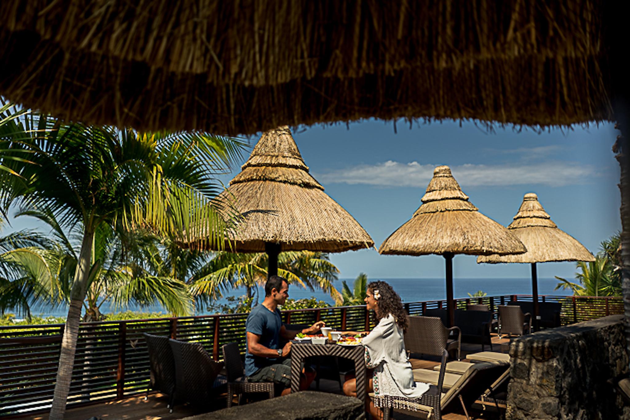Iloha Seaview Hotel Сен-Лу Екстериор снимка