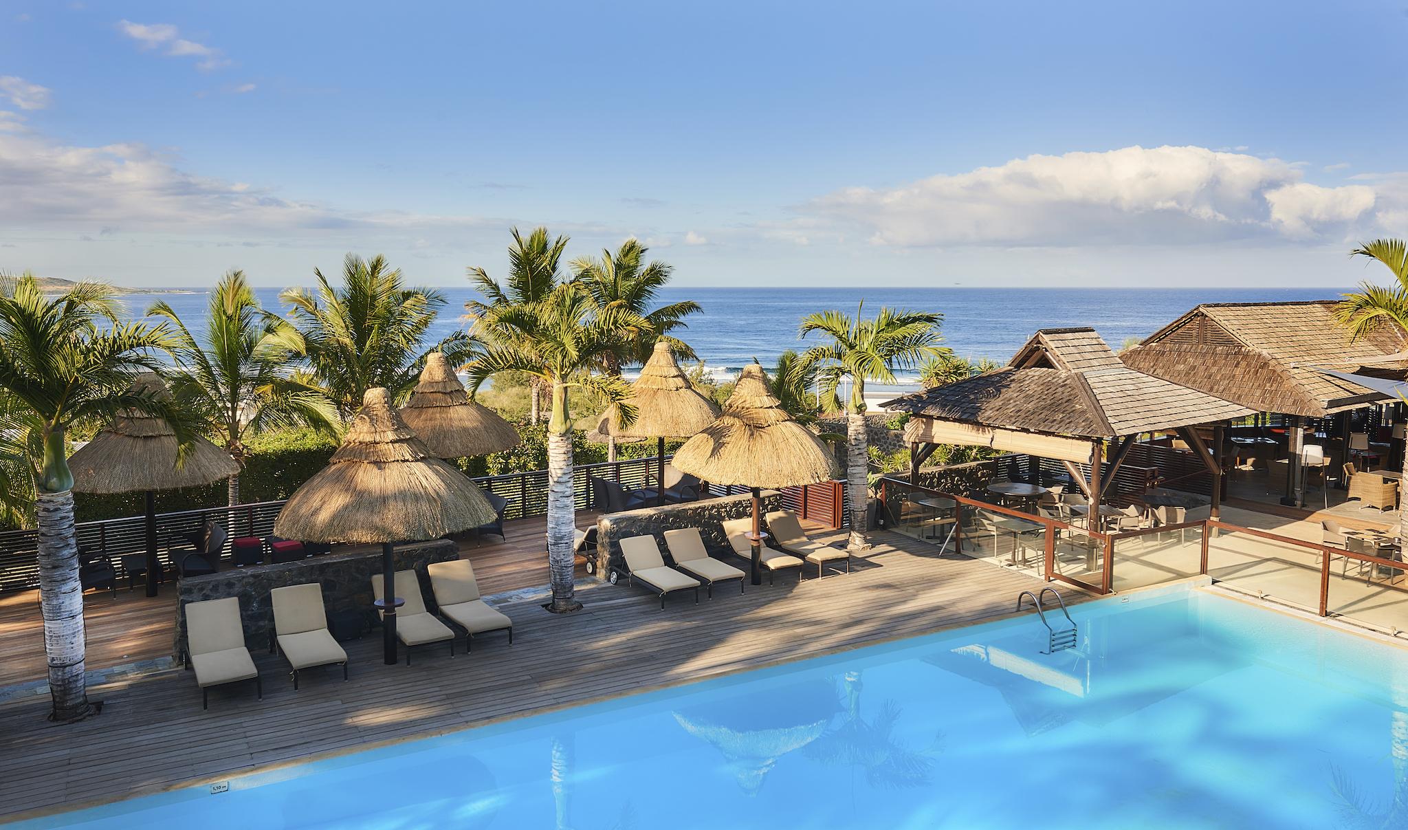 Iloha Seaview Hotel Сен-Лу Екстериор снимка