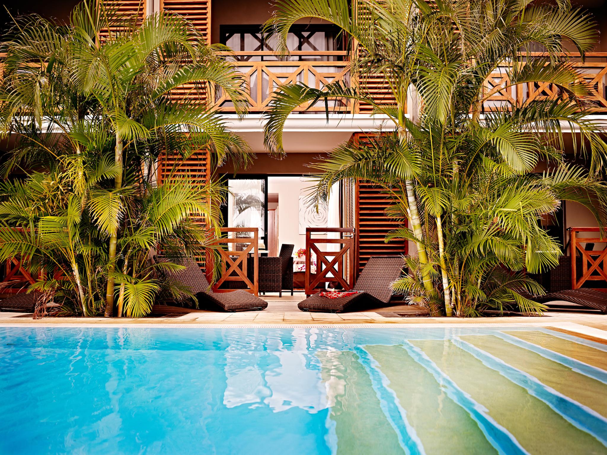 Iloha Seaview Hotel Сен-Лу Екстериор снимка