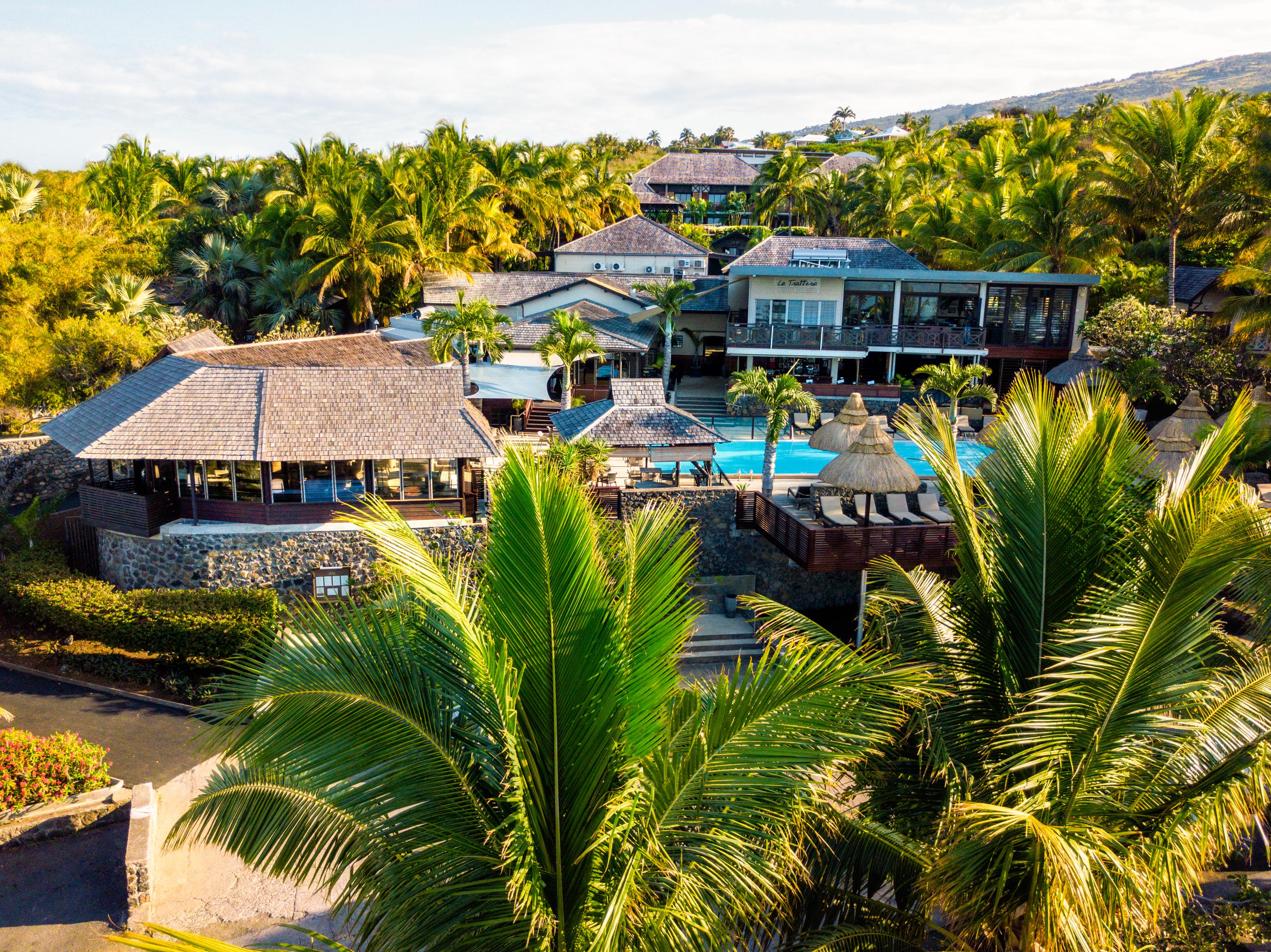 Iloha Seaview Hotel Сен-Лу Екстериор снимка