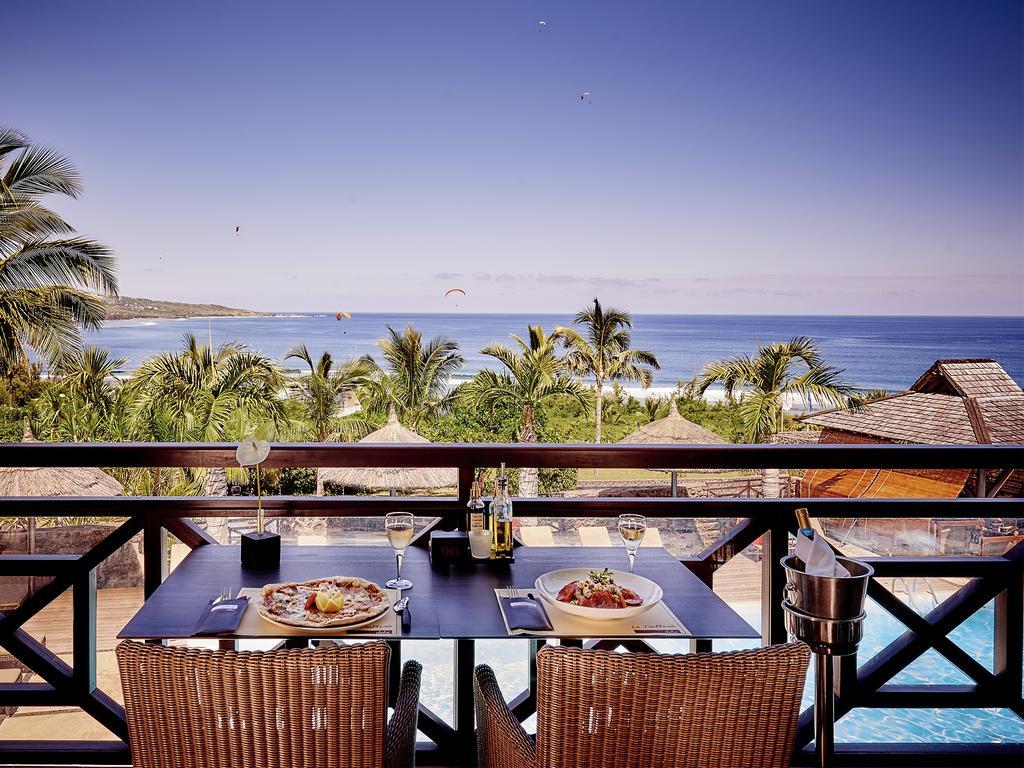 Iloha Seaview Hotel Сен-Лу Екстериор снимка